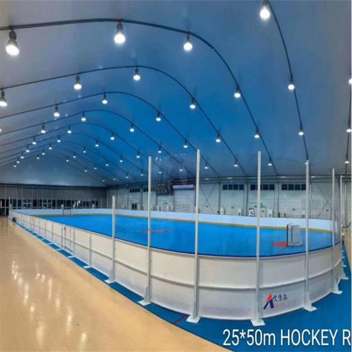 冰球場(chǎng)圍欄：抗沖擊、耐低溫、易安裝的三大核心優(yōu)勢(shì)